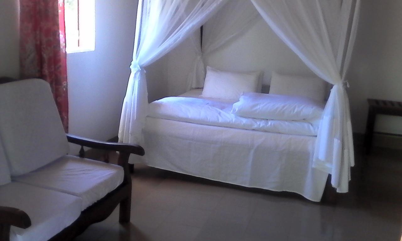 Chez Laurette Hotel Morombe Luaran gambar