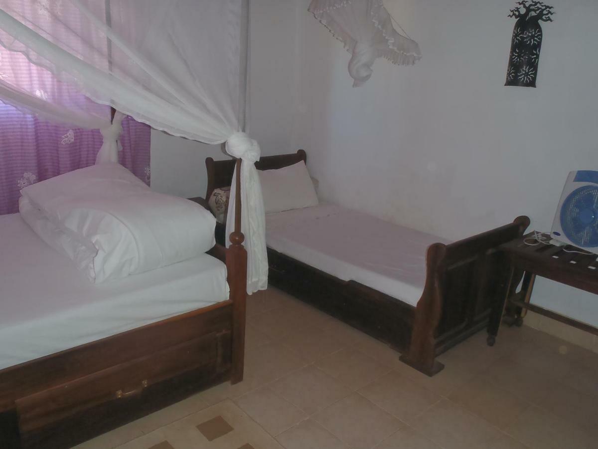 Chez Laurette Hotel Morombe Luaran gambar